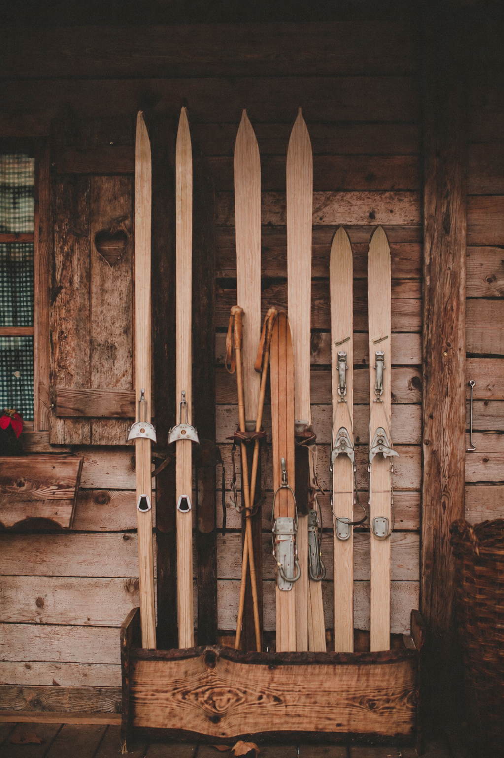 Skikerne aus Holz