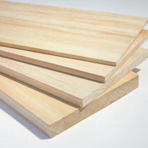Proben aus Paulownia-Holz